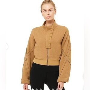ALO YOGA 
Strut Jacket - Caramel